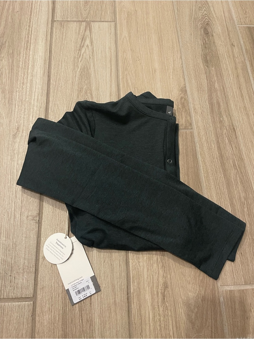 NWT Vuori Long Sleeve Halo Snap Cardigan Evergreen Heather Sz S VW1467 - Picture 5 of 10